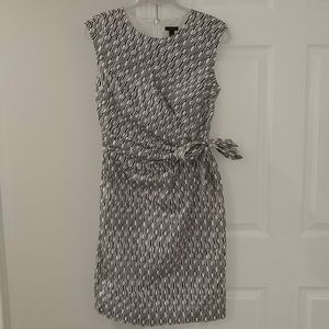 Ann Taylor Sz 8 Sleeveless Tie Waist Dress